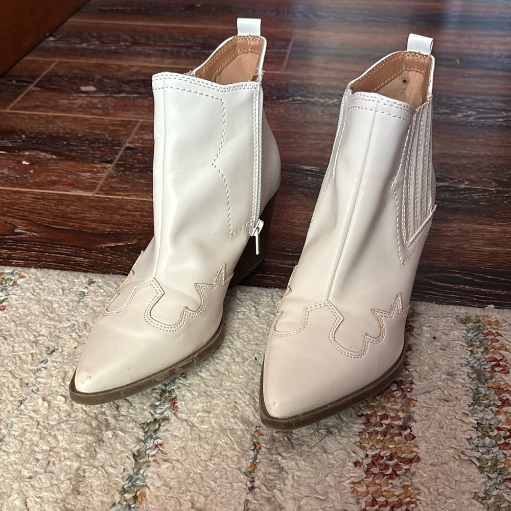 Ankle boots for woman & young adults